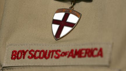 Une chemise des Boys scouts of América, photographiée le 4 février 2013.&nbsp; (TOM PENNINGTON / GETTY IMAGES NORTH AMERICA / AFP)