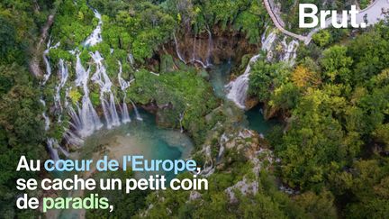 En Croatie, on l'appelle le "jardin du diable". Pourtant, ces 16 lacs aux eaux turquoises ont tout du paradis. Bienvenue au parc national des lacs de Plitvice.