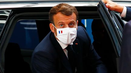 Le président Emmanuel Macron, le 20 juillet 2020 à Bruxelles (Belgique). (FRANCOIS LENOIR / AFP)