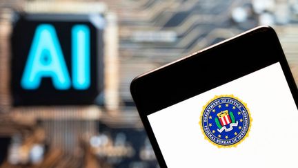 Le FBI américain met en garde contre les fraudes liées à l'utilisation de l'intelligence artificielle (AI en anglais). (SOPA IMAGES / GETTY IMAGES)