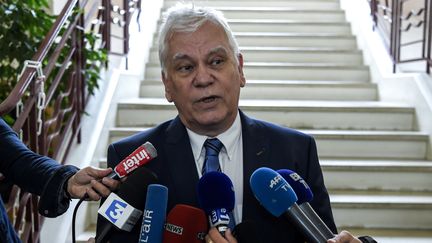 Le procureur de Dijon, Jean-Jacques Bosc, lors d'une conférence de presse le 29 juin 2017. (PHILIPPE DESMAZES / AFP)