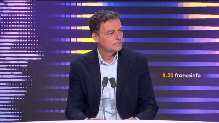 Christophe Robert, délégué général de la Fondation Abbé Pierre, était l'invité du "8h30 franceinfo" dimanche 16 avril 2023. (FRANCEINFO / RADIOFRANCE)