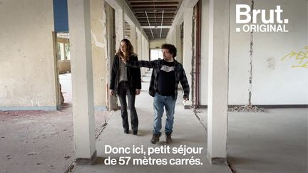 Rod et Aurélie voulaient changer de vie après le premier confinement. Pour 50 000 euros, ils sont devenus propriétaires d'un lycée abandonné. Pendant ce temps-là, à St-Georges-de-Reintembault, en Ille-et-Vilaine...