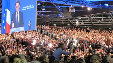 Foule de militants, drapeaux, et discours, tout &eacute;tait soigneusement &eacute;tudi&eacute; pour le premier grand meeting r&eacute;gional de Nicolas Sarkozy &agrave; Marseille dimanche 19 f&eacute;vrier 2012. (SALOME LEGRAND / FTVI)