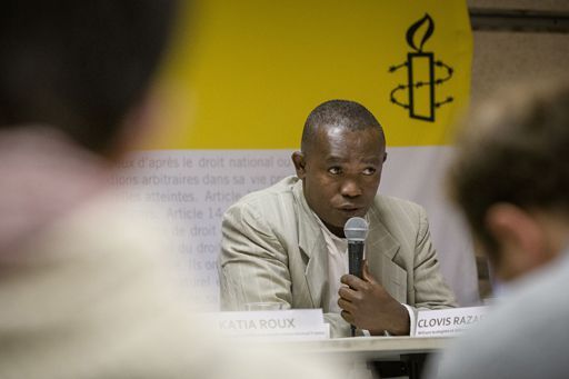 Clovis Razifamalala lors d'une conférence de presse à Paris le 30 novembre 2017 pour le lancement de la campagne d'Amnesty International «10 jours pour signer».  (Pierre-Yves Brunaud)