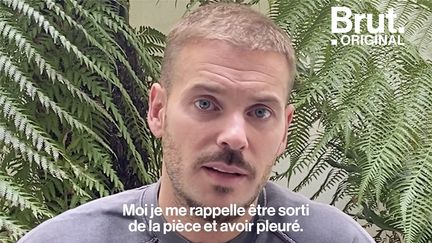 Matt Pokora raconte comment il a dû faire face, dès son enfance, à la maladie d'Alzheimer qui a frappé son grand-père. Aujourd'hui il s'engage en faveur de la lutte contre la maladie d'Alzheimer avec la Fondation pour la Recherche Médicale.