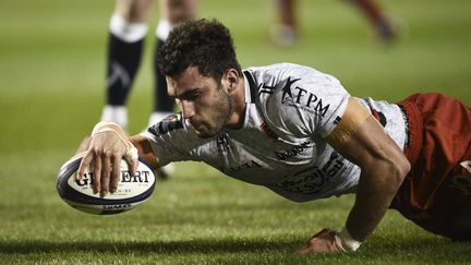 Le troisième ligne international Charles Ollivon (RC Toulon). (OLI SCARFF / AFP)