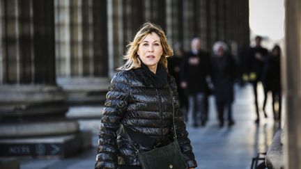 Mathilde Seigner à l'église de la Madeleine, à Paris, lors de l'hommage populaire à Johnny Hallyday, le 10 décembre 2017. (  / MAXPPP)