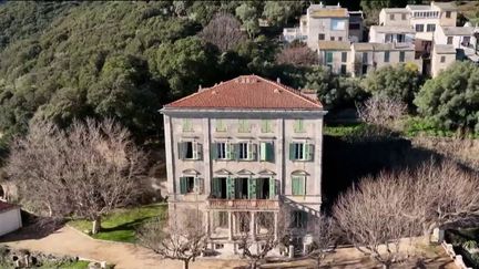 Corse : à l'intérieur des maisons d'Américains, des demeures construites au XIXème siècle  (FRANCE 2)