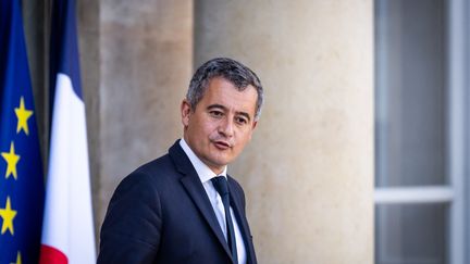 Le ministre de l'Intérieur Gérald Darmanin, le 11 octobre 2023, à la sortie du Conseil des ministres à l'Elysée (Paris). (XOSE BOUZAS / HANS LUCAS / AFP)