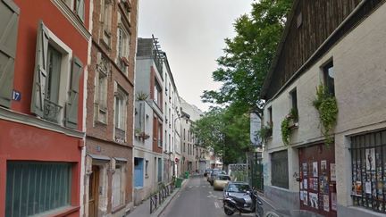 Capture d'&eacute;cran Google Street View de la rue de l'Ermitage, dans le 20e arrondissement de Paris, o&ugrave; aurait s&eacute;vi "l'&eacute;trangleur de Belleville". (GOOGLE STREET VIEW / FRANCETV INFO)