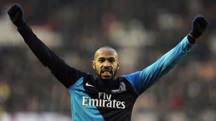 Thierry Henry, le 11 f&eacute;vrier 2012, sous les couleurs d'Arsenal, face &agrave;&nbsp;Sunderland, &agrave; Sunderland (Royaume-Uni).&nbsp; (NIGEL RODDIS / REUTERS)