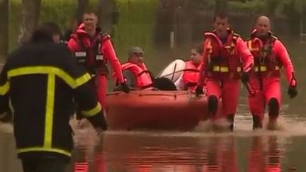 Intempéries : plus de 4 000 interventions des pompiers suite aux fortes pluies