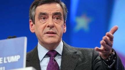 Le Premier ministre, Fran&ccedil;ois Fillon, lors de la convention des cadres de l'UMP, le 26 novembre 2011. (PIERRE VERDY / AFP)