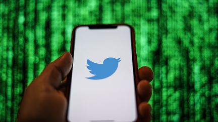 Les données de quelque 6 000 utilisateurs de Twitter auraient été transmisent à l'Arabie saoudite par deux anciens employés du réseau social. (JAAP ARRIENS / AFP)