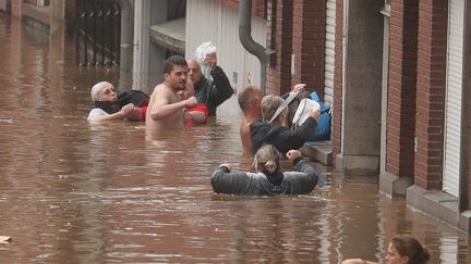 Inondations : en Belgique, Namur et Liège ont été en partie évacuées