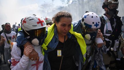 "Gilets jaunes" : les hôpitaux de Paris auraient fiché certains blessés