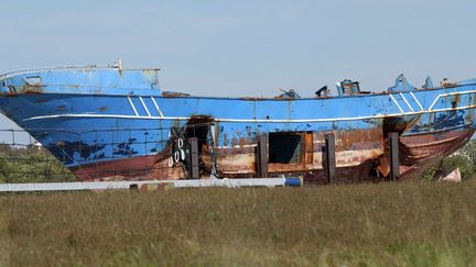 L'épave du naufrage du 18 avril 2015, pour l'instant stationnée aux abords de la base de l'OTAN dans la petite commune de Melilli en Sicile.
 (Salvatore Cavalli/AP/SIPA)