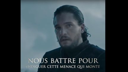 Capture d'écran de la vidéo&nbsp;gouvernementale reprenant des images de la série "Game of Thrones" pour attirer l'attention sur le réchauffement climatique. (LEHUFFPOST / YOUTUBE)