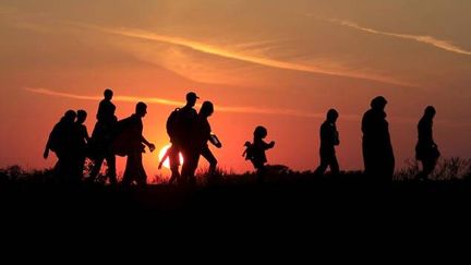 &nbsp; (Par la mer et par la terre, des centaines de milliers de migrants ont afflué vers l'Europe au cours des derniers mois. © REUTERS / Bernadett Szabo)