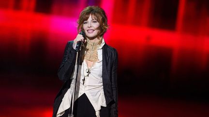 Mylène Farmer sur scène lors des NRJ Music Awards, le 27 janvier 2013 à Cannes
 (Nivière / NMA13 / Sipa)