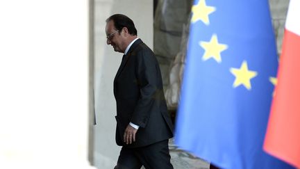 François Hollande recevra des parlementaires socialistes mercredi 2 novembre à l'Élysée. (STEPHANE DE SAKUTIN / AFP)