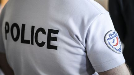 Un membre de la police nationale, le 1er septembre 2020, à Paris. (PATRICK FOUQUE / AFP)