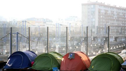 Des tentes où vivent des SDF. (Illustration).&nbsp; (VINCENT ISORE / MAXPPP)