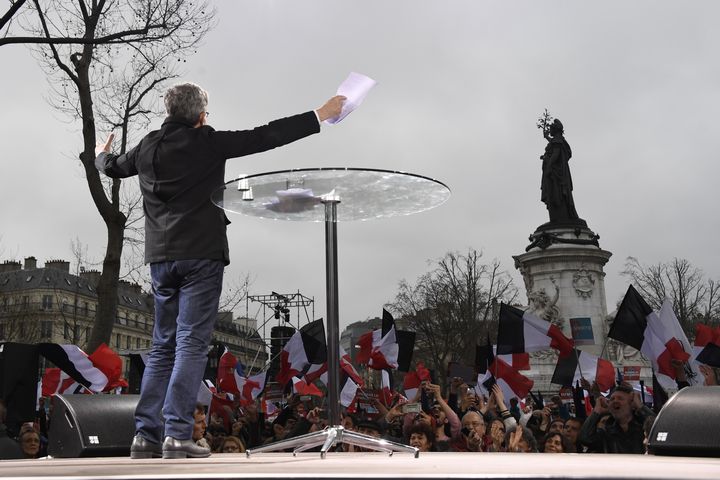 Le candidat de la France insoumise, Jean-Luc Mélenchon, le 18 mars 2017 à Paris. (BERTRAND GUAY / AFP)