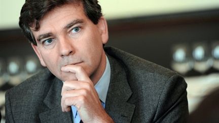 Le député Arnaud Montebourg, candidat aux primaires socialistes, donne un point presse à Pessac, le 8 février 2011. (AFP - Jean-Pierre Muller)