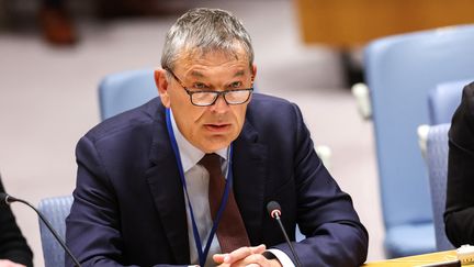 Le commissaire général de l'UNRWA, Philippe Lazzarini, s'exprime lors d'une réunion du Conseil de sécurité de l'ONU à New York, le 17 avril 2024. (CHARLY TRIBALLEAU / AFP)