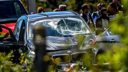 Le véhicule du&nbsp;suspect de l'attaque contre six militiaire à Levallois-Perret, le 9 août 2017. (PHILIPPE HUGUEN / AFP)