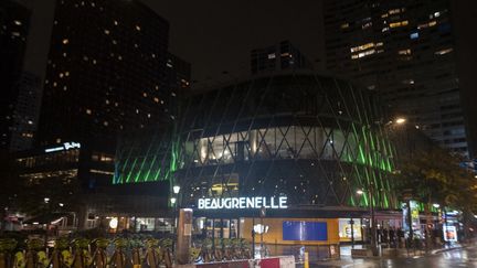 Le centre commercial Beaugrenelle, dans le 15e arrondissement à Paris, le 1er octobre 2022. (MAGALI COHEN / HANS LUCAS / AFP)