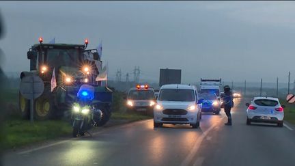 Moins d’un an après le mouvement d’ampleur que les agriculteurs ont vécu, ils sont encore en crise. Cette dernière ne semble pas se terminer. Les agriculteurs veulent mettre la pression sur le nouveau gouvernement Barnier notamment en raison du Mercosur.