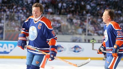 Wayne Gretzky sous le maillot des Edmonton Oilers (JASON HALSTEAD / GETTY IMAGES NORTH AMERICA)