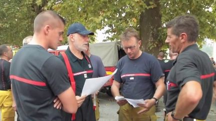 Face à la violence des incendies qui ravagent la Gironde, le ministre de l'Intérieur, Gérald Darmanin, a appelé les entreprises à libérer les pompiers volontaires. Ils représentent 80 % des effectifs des soldats du feu. (FRANCEINFO)