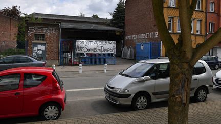 Le squat "5 etoiles", rue de Valenciennes à Lille le 6 mai 2019. (FLORENT MOREAU / MAXPPP)