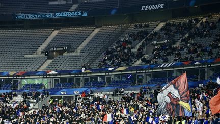 Les supporters français lors de la rencontre de Ligue des Nations contre Israël (0-0), le 14 novembre 2024. (IBRAHIM EZZAT / ANADOLU via AFP)