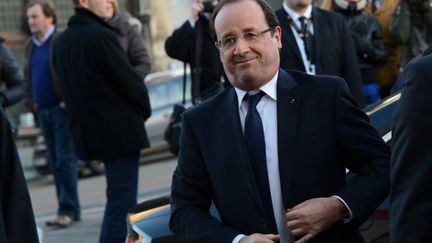 Fran&ccedil;ois Hollande arrive &agrave; Bruxelles pour le sommet europ&eacute;en, le 22 novembre 2012. (THIERRY CHARLIER / AFP)