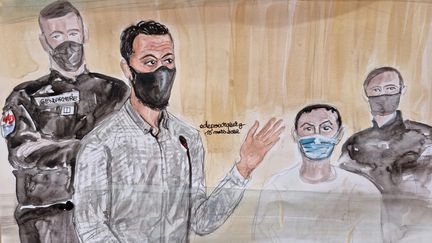 Salah Abdeslam face à la cour d'assises spéciale de Paris, le 15 mars 2022.&nbsp; (ELISABETH DE POURQUERY / FRANCEINFO)