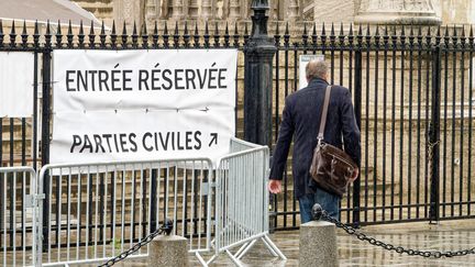 L'entrée du Palais de justice de Paris (France) où se tient le procès des attentats du 13-Novembre, le 15 mars 2022 (DANIEL FOURAY / MAXPPP)