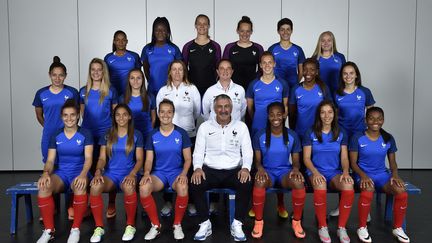 L'équipe de France féminine des moins de 19 ans, le 12 juillet 2016 à Clairefontaine (Yvelines). (ERIC FEFERBERG / AFP)