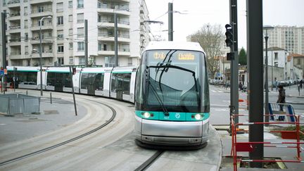 &nbsp; (La nouvelle ligne de tramway T6 Chatillon – Viroflay entre en service ce samedi  © Maxppp)