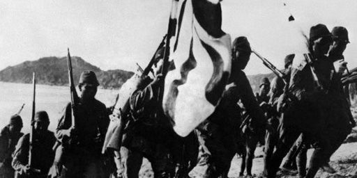 Troupes japonaises en 1938, évoluant probablement en Chine. (AFP - Japan Photo Library)