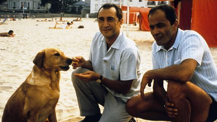 Richard Berry et Jean-Pierre Bacri sur le tournage du film "La-Baule-les-Pins",&nbsp;réalisé par Diane Kurys en 1990. (JEAN PIERRE FIZET / COLLECTION CHRISTOPHEL VIA AFP)