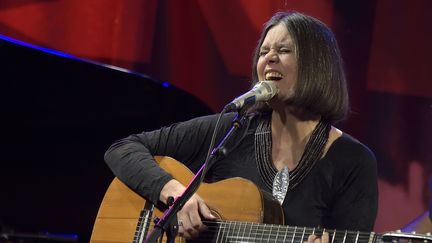 La chanteuse brésilienne Joyce Moreno lors d'un concert mémorable au New Morning, à Paris, le 21 janvier 2015 (SADAKA EDMOND / SIPA)