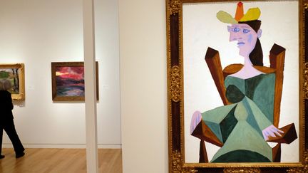 "Femme assise de Picasso en vente chez Sotheby's aux enchères d'automne à new York (30 octobre 2015)
 (Jewel Samad / AFP)