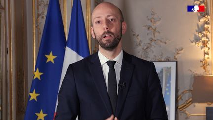 Le ministre de la Fonction publique, Stanislas Guerini, s'est adressé aux fonctionnaires dans une vidéo concernant la réforme des retraites. (CAPTURE D'ECRAN)