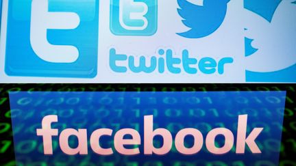 Illustration prise le 23 mars 2018 des logos Twitter et Facebook (NICOLAS ASFOURI / AFP)