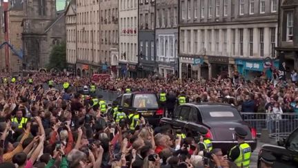 Mort d'Elizabeth II : les Ecossais nombreux pour rendre un dernier hommage à la reine